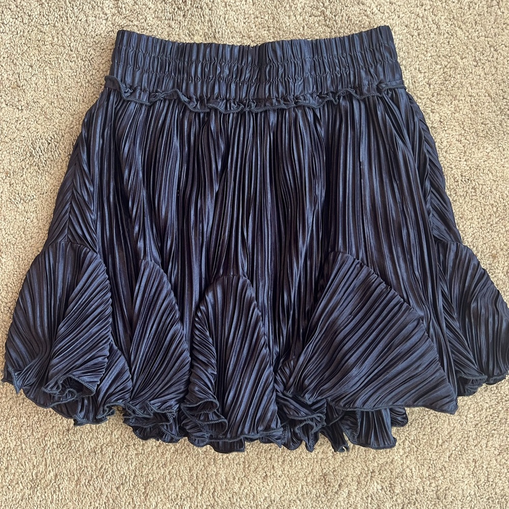 Bishop + young skirt